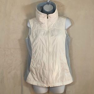 Columbia woman’s light weight vest. Size M